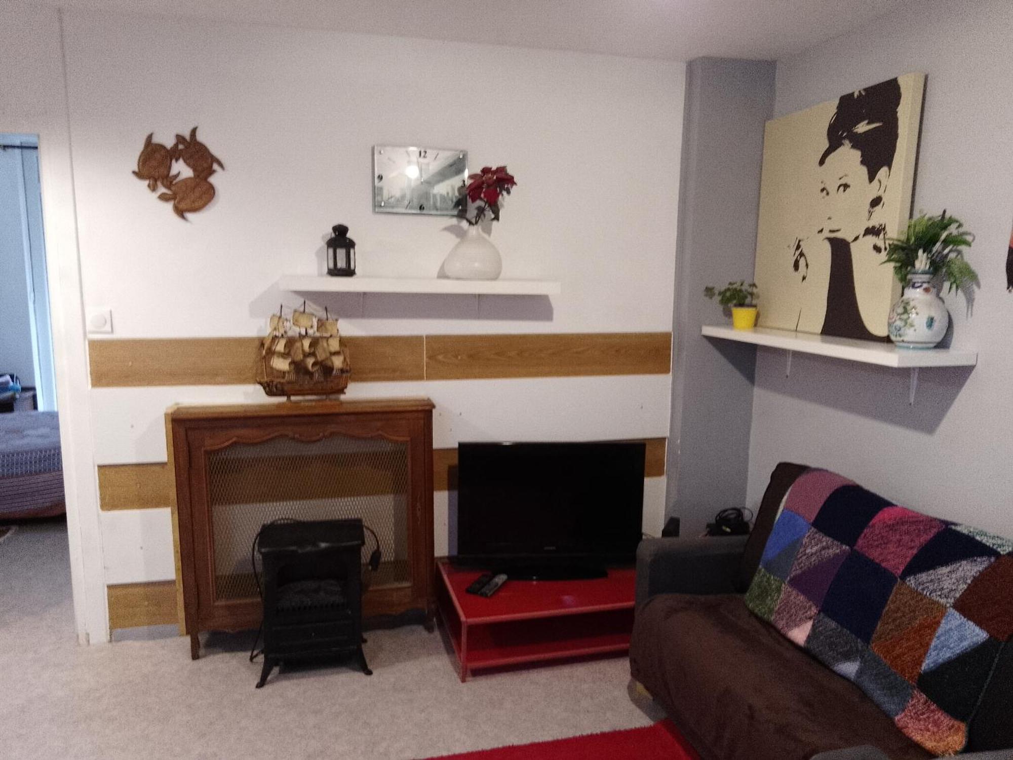 Guesthouse Familial Pour 2,3,4 Personnes De 44M2- Accessible Handic -Rez De Chaussee-Vues Sur Rue Et Patio Prive - Sejour, Chambre Separee-Cuisine,Salle De Bain,Lit Double Et Canape-Lit 2Pers-Entree De La Rue Berzelius-5 Minutes Du Metro Brochant-Lig Paris Exterior foto